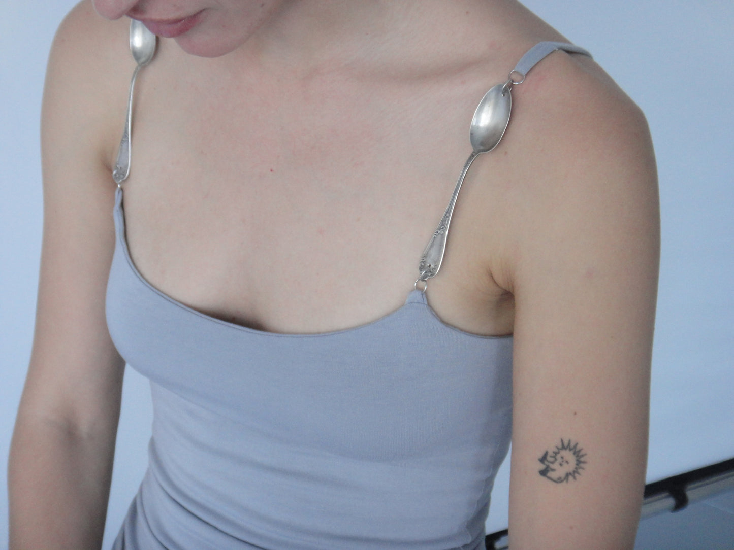 The Spoon Top (In Medium Gray)