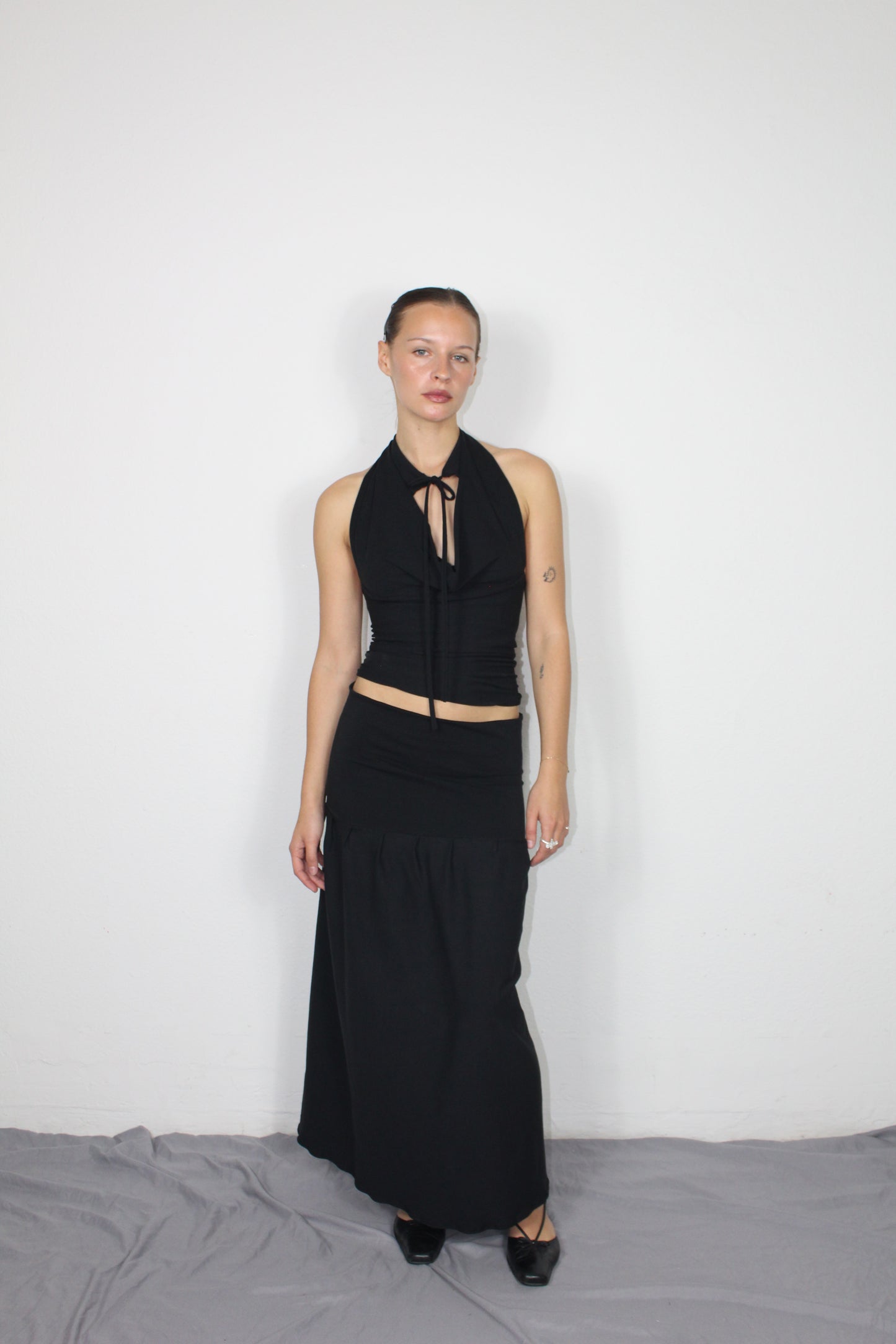 The Mevanou Top (In Black)