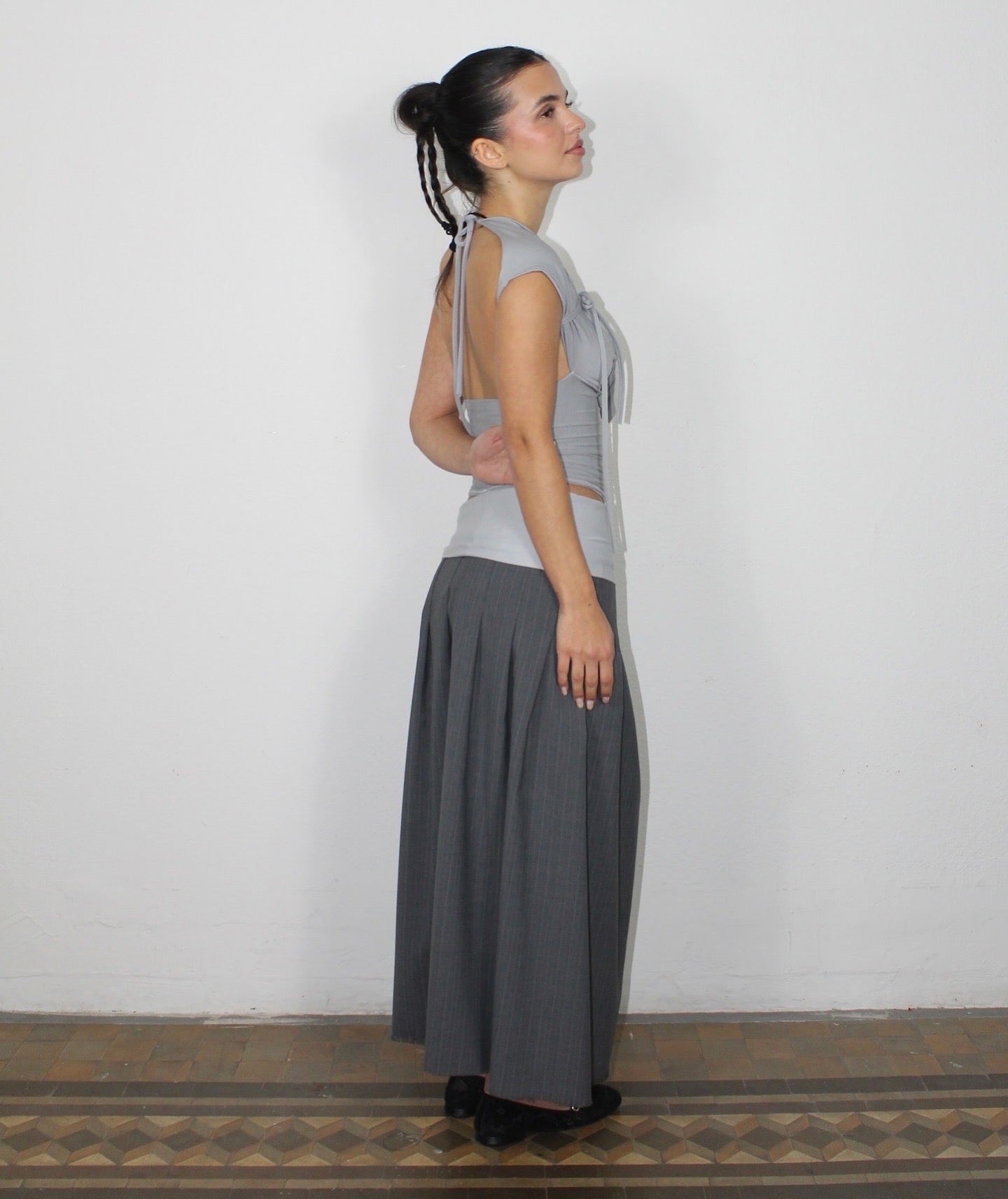 The Mevanou Top (In Medium Gray)