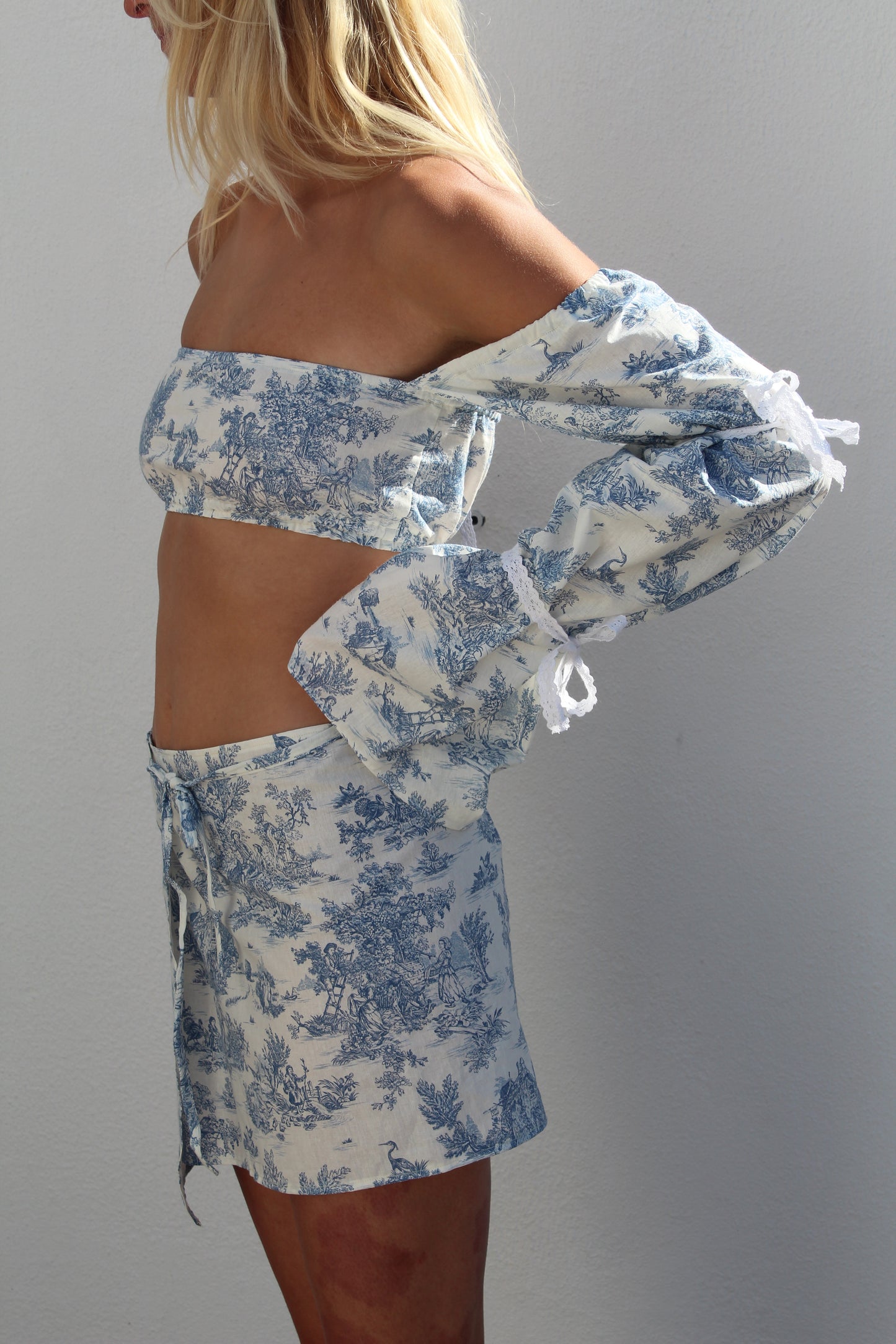 The Avó Blouse (In Blue Toile)